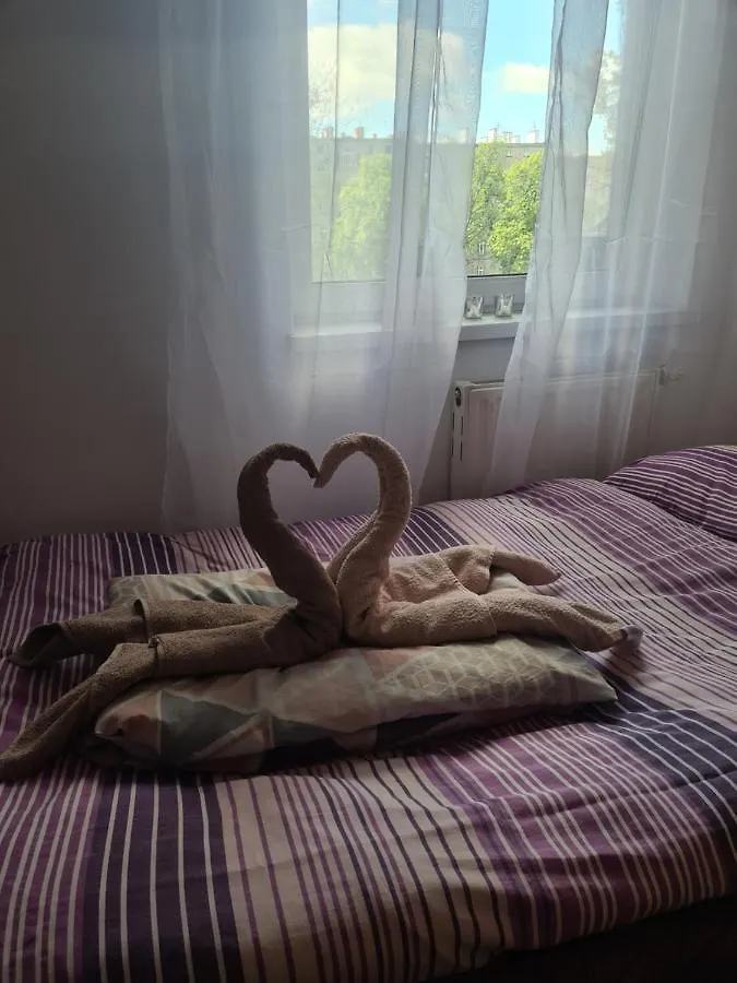 Sweet Home & Sweet Cats & Fast Internet Wrocław Hostel